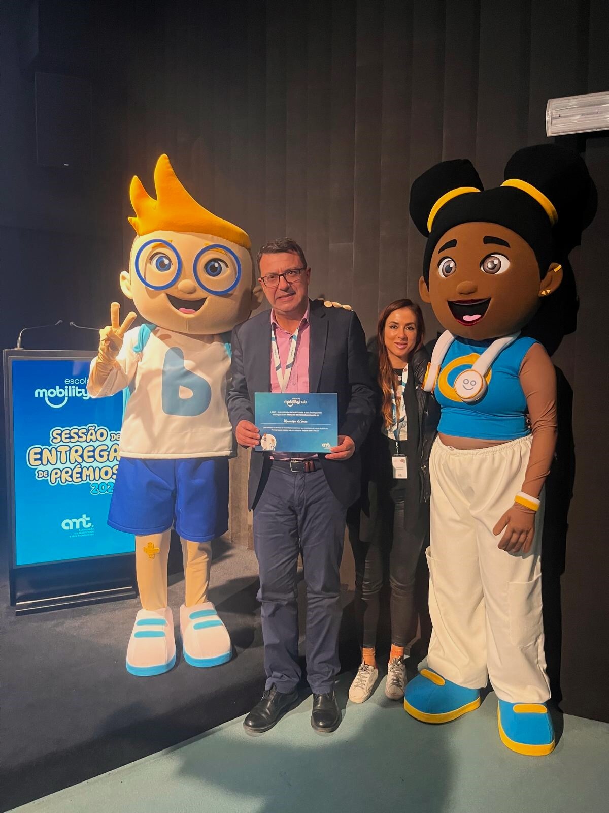 𝗦𝗼𝘂𝗿𝗲 𝗱𝗶𝘀𝘁𝗶𝗻𝗴𝘂𝗶𝗱𝗼 𝗰𝗼𝗺 𝗠𝗲𝗻𝗰̧𝗮̃𝗼 𝗛𝗼𝗻𝗿𝗼𝘀𝗮 𝗱𝗼 𝗣𝗿𝗲́𝗺𝗶𝗼 “𝗘𝘀𝗰𝗼𝗹𝗮 𝗠𝗼𝗯𝗶𝗹𝗶𝘁𝘆 𝗛𝘂𝗯” 𝟮𝟬𝟮𝟰